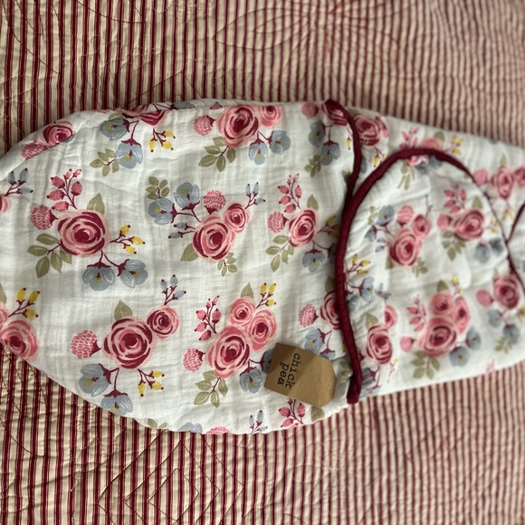 Chick Pea Floral Muslin Baby Swaddle Soft and Cozy - Picture 2 of 5